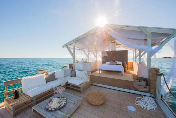 Floating Rental House Great Barrier Reef Floating Rental House Great Barrier Reef