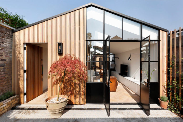 Минималистичный интерьер дома THE COURTYARD HOUSE в Лондоне Фасад, минималистичный интерьер дома THE COURTYARD HOUSE в Лондоне